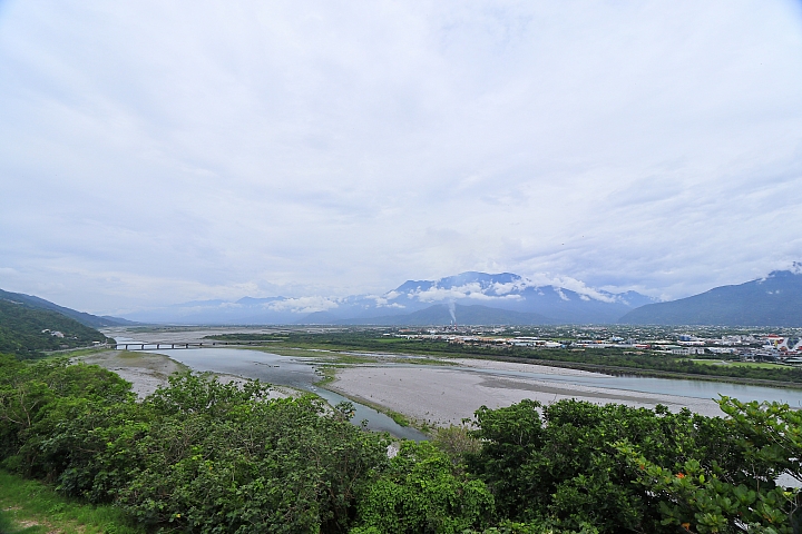(映像旅行)漫步洄瀾徜徉縱谷  feat. 福斯商旅 Multivan Bulli 70 & Canon EOS M6