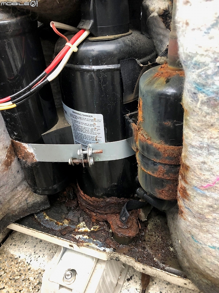 [求建議] 日立室外機 壓縮機鏽蝕損壞