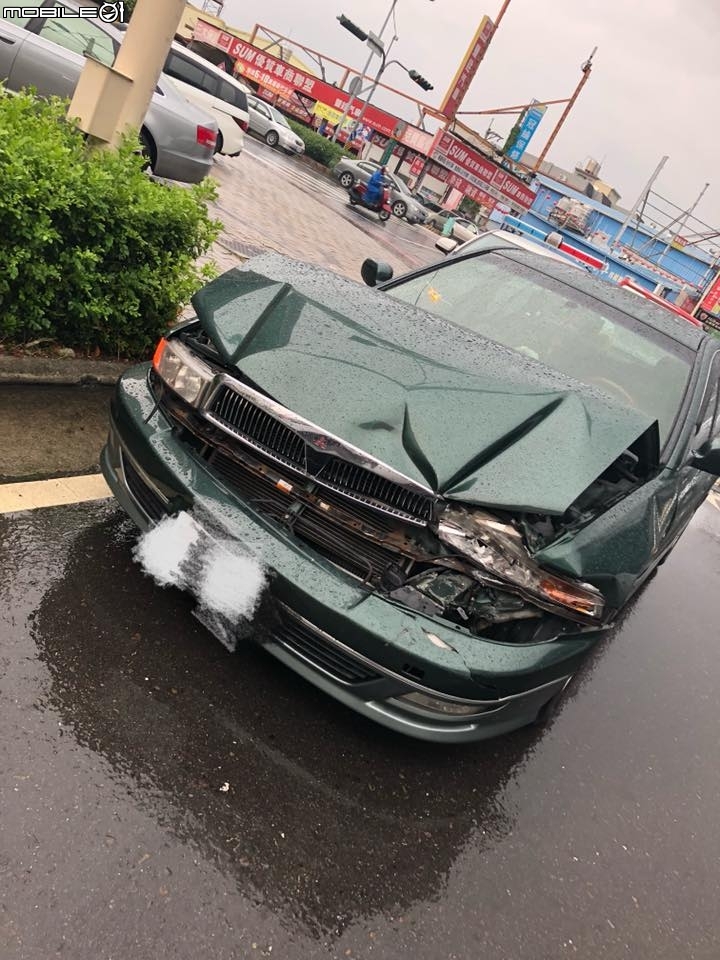 因為volvo保護我們!碰撞測試