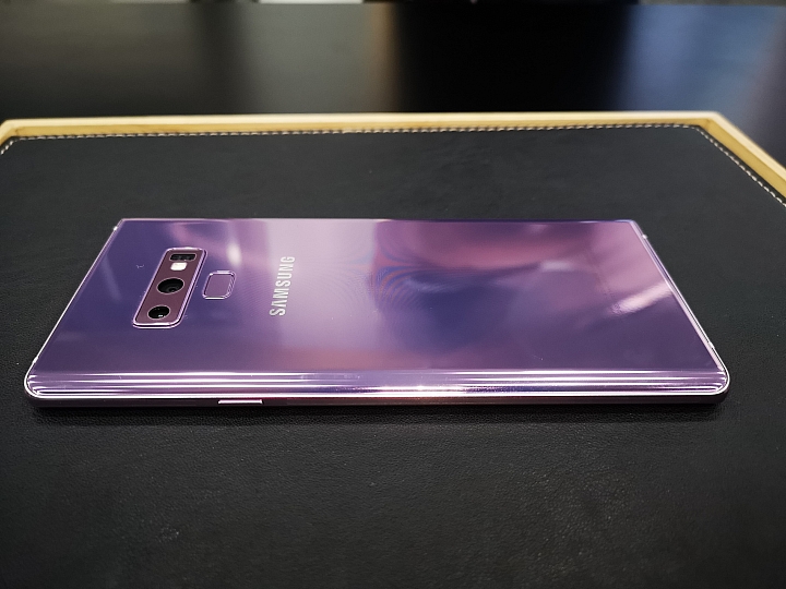 Note9 開箱照片分享 - 很粉嫩青春的手機