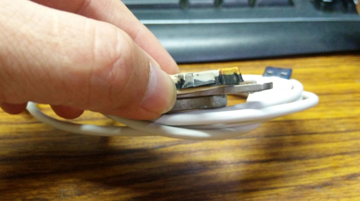 OPPO 充電線壞掉 買了便宜號稱原廠充電線(標榜有閃充)