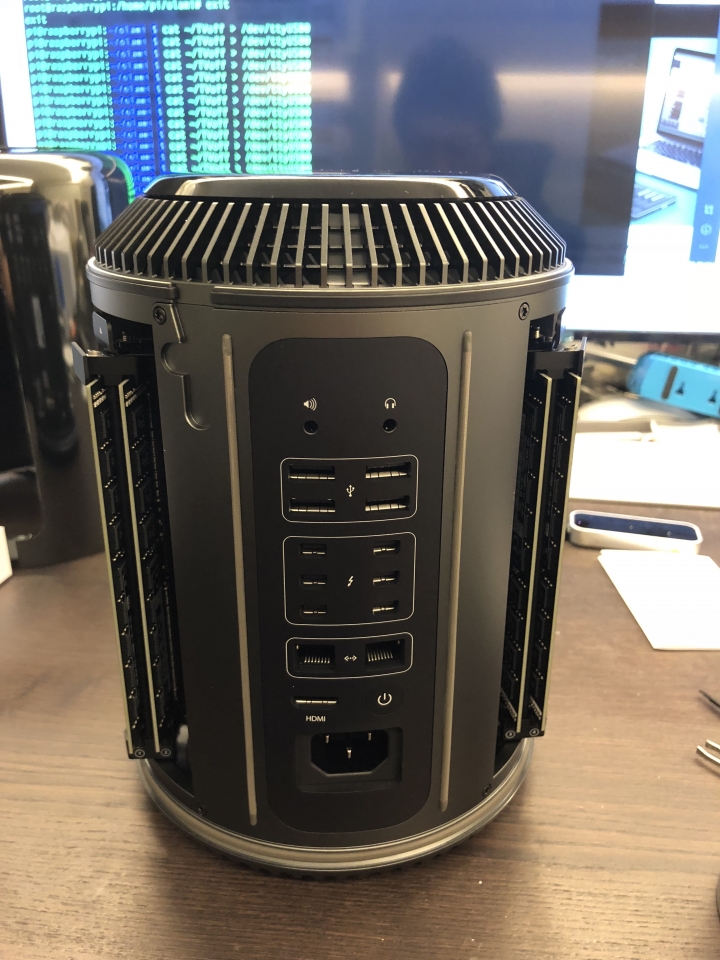 Mac PRO DIY 升級SSD 及 RAM