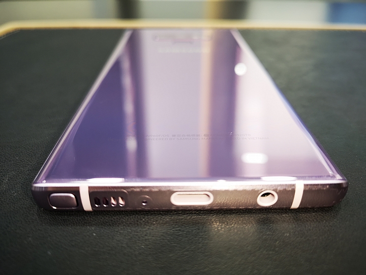 Note9 開箱照片分享 - 很粉嫩青春的手機