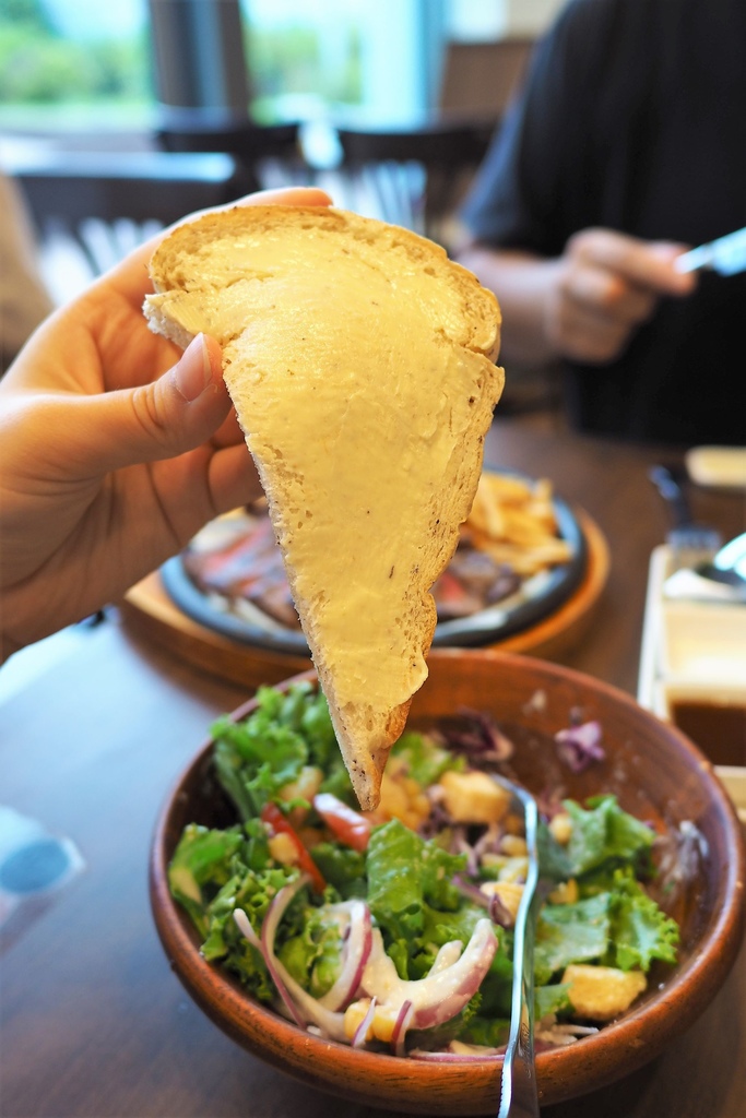 【台北信義區 | 餐廳】乘載著夏威夷的熱情與獨特風味☀KUA `AINA (微風信義店)