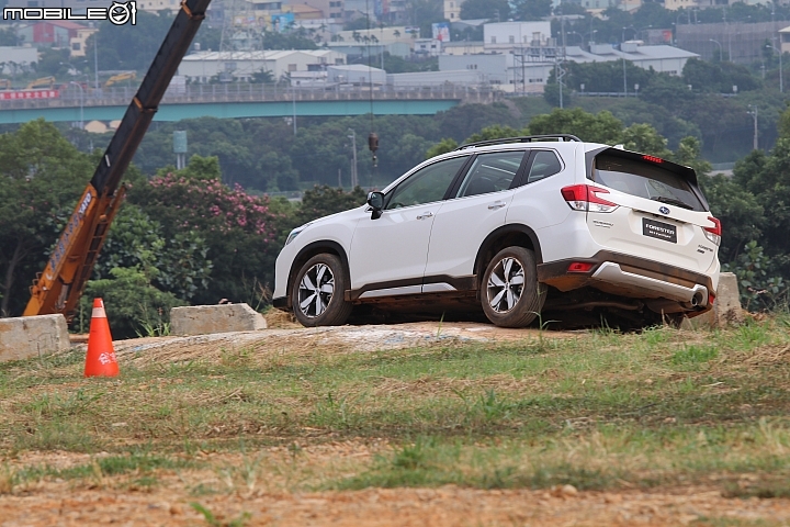 Subaru New Forester麗寶賽車場底盤、越野能力體驗 CR-V、CX-5同場加映！