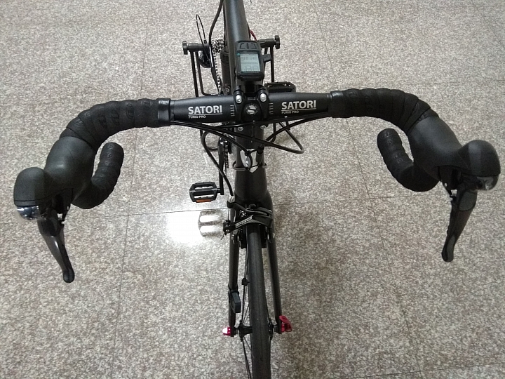 [分享]Performer SAKii 碳纖維公路車