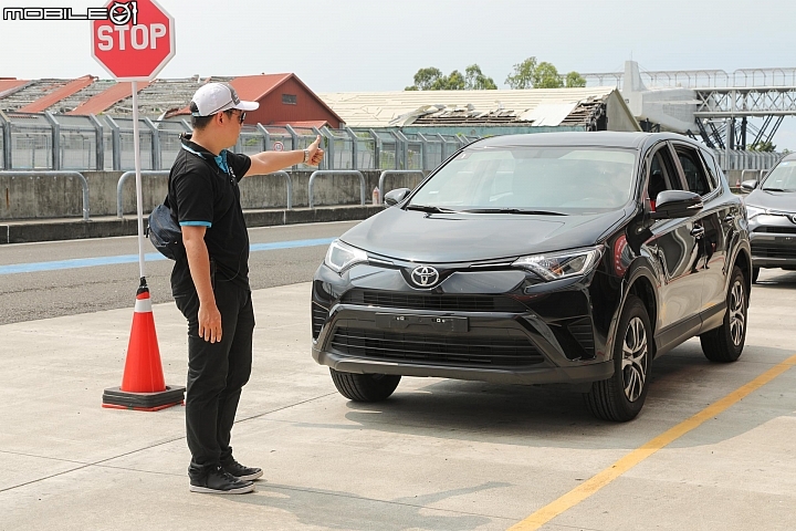 Luxgen U6 GT220大鵬灣賽道試駕 開過才知道厲害! Luxgen U6 GT220大鵬灣賽道試駕 開過才知道厲害!