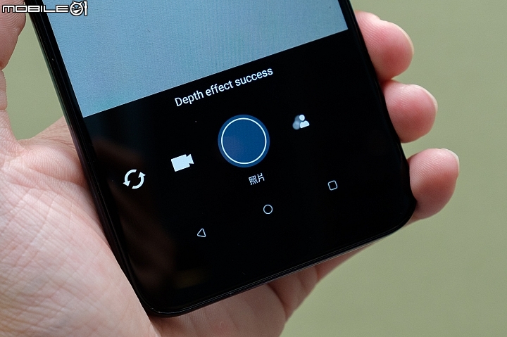 【採訪】HTC U12 Life揭曉!水樣玻璃大玩金屬質感、但不能擠了.....