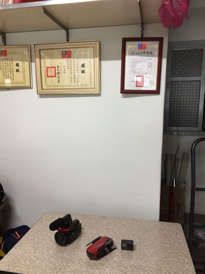 俯視拍照辦公桌如何建構？