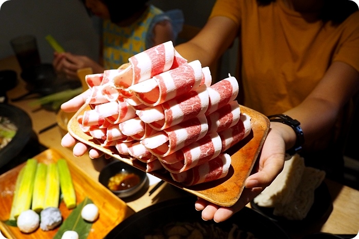 炒得好香，吃得好飽－清爽蔬菜高湯＋三倍肉量，不大一樣的火鍋 ▋官也溫菜 ▋