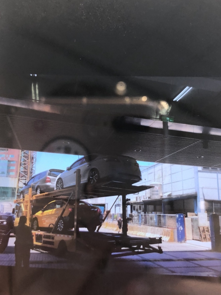 NISSAN原廠保養變大修，讓人失望透頂的原廠服務，保養保險桿變成車頂損壞，我的車修理後會變拼裝車。
