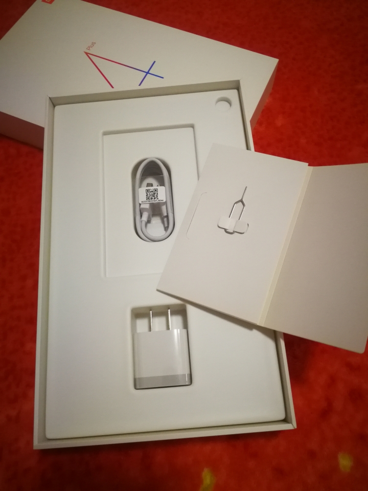 【開箱】陸版小米平板4 Plus 10吋 LTE版 128GB金色
