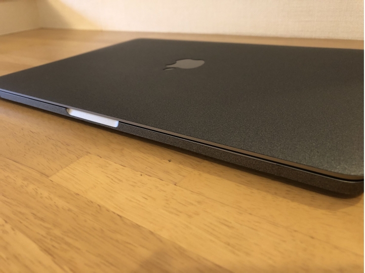 MacBook Pro 13 2018開箱 & Wraplus保護貼