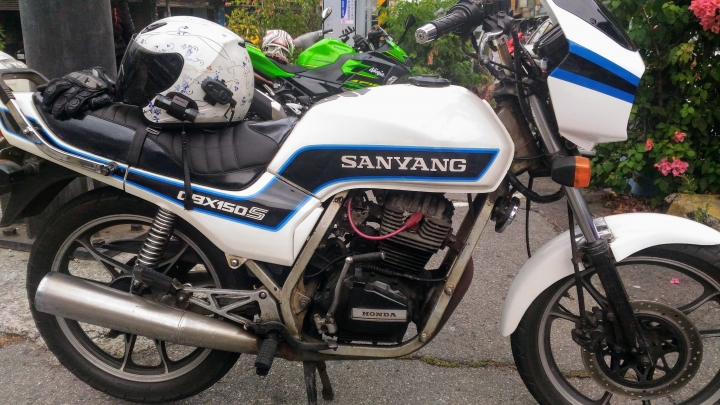 三陽CBX150s