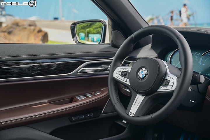 BMW 740i M Sport 赤子心旗艦試駕，動感十足卻又不失格局！