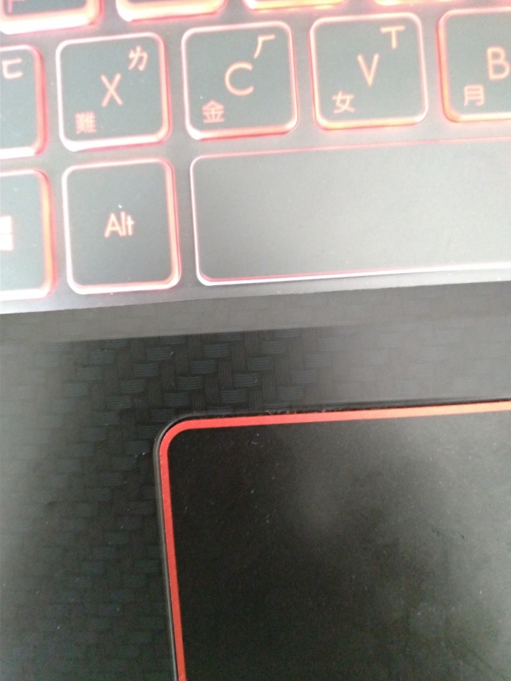新的筆電這樣算合理公差嗎?