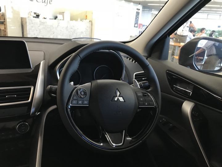 日本三菱汽車畫廊路過記