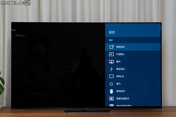 Sony BRAVIA KD-55A8F 4K HDR OLED TV 體驗自然色彩呈現