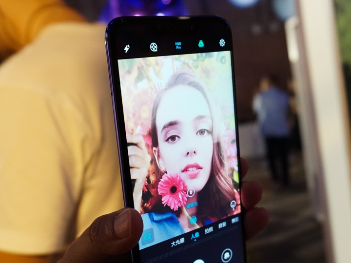 華為nova3、nova3i上市 四鏡頭+AI美顏 自拍可輸出成海報