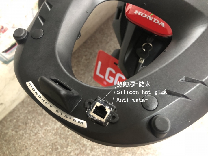 分享 Givi V56 後箱煞車/方向燈