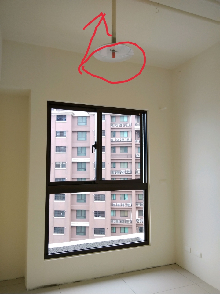 跪求房屋消防灑水/及大門的問題