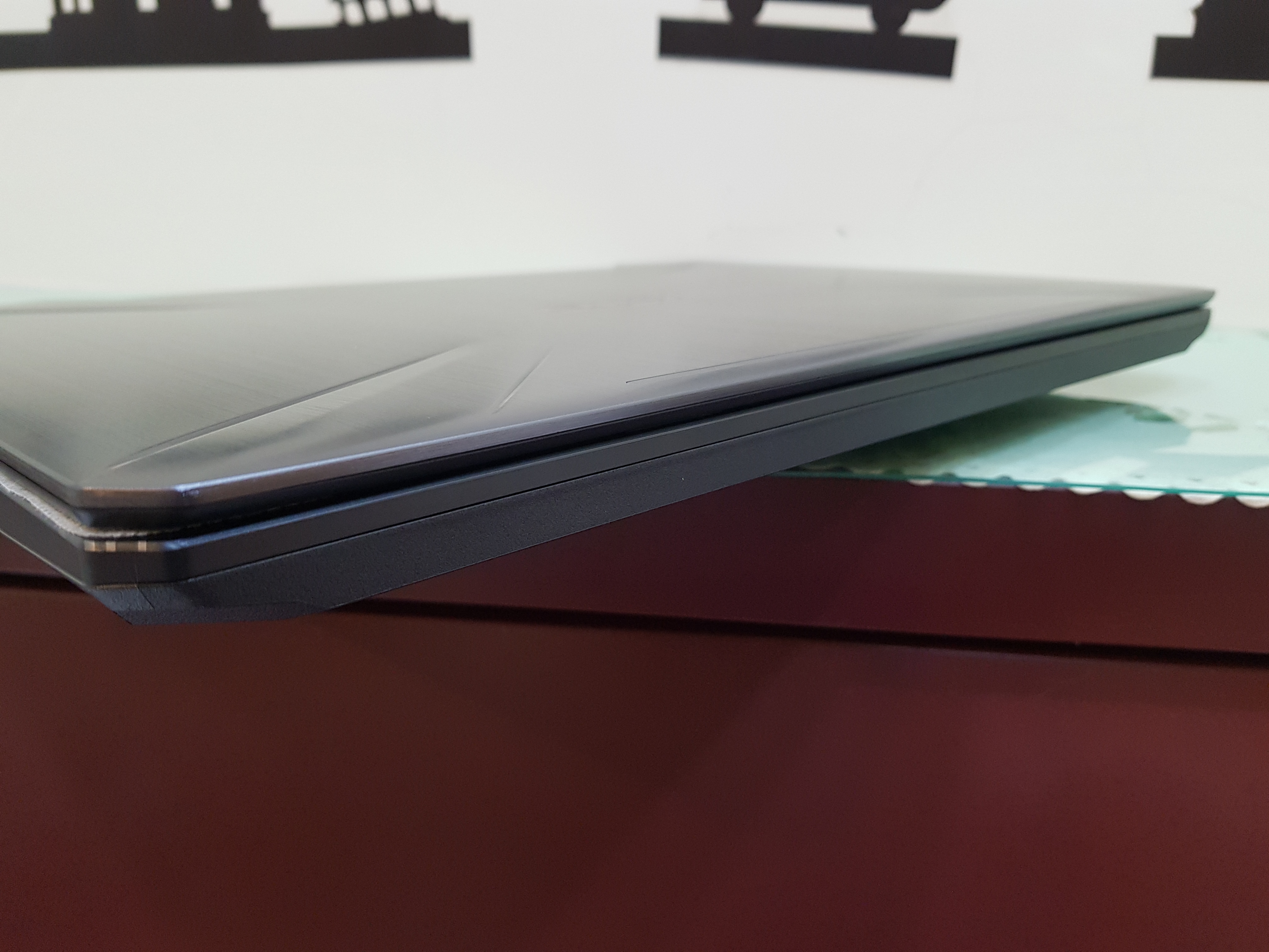【小宅開箱】【閒聊】ASUS TUF Gaming FX504 剽悍．機甲戰魂