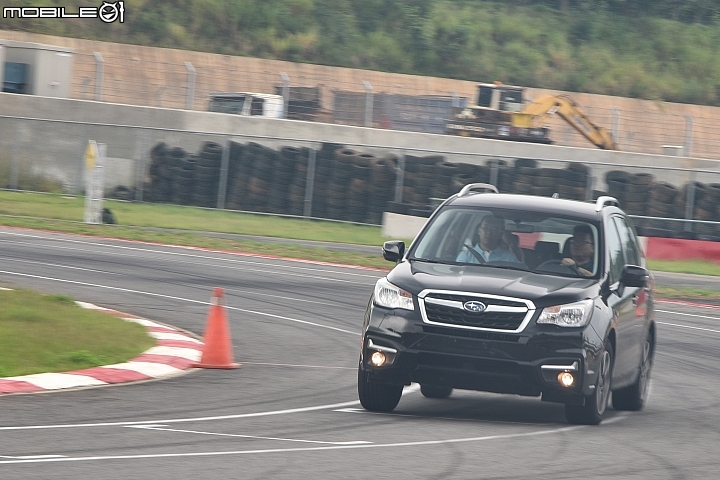 Subaru New Forester麗寶賽車場底盤、越野能力體驗 CR-V、CX-5同場加映！