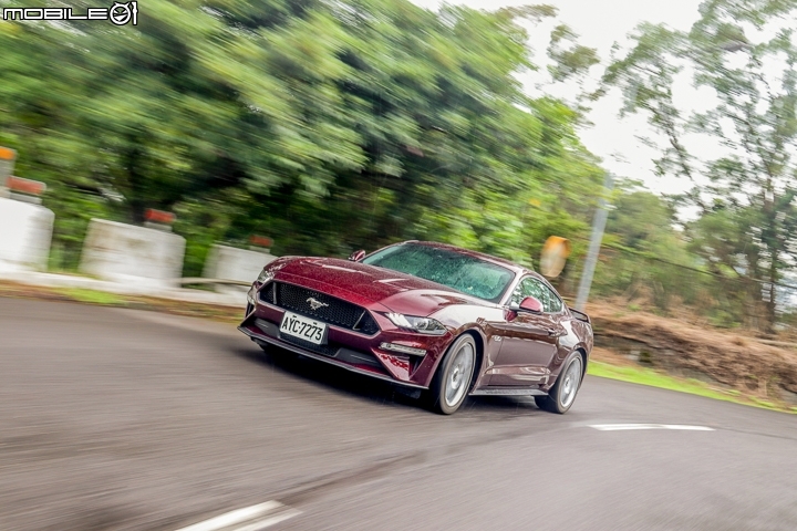 Ford Mustang GT試車報導，野得有樂趣！