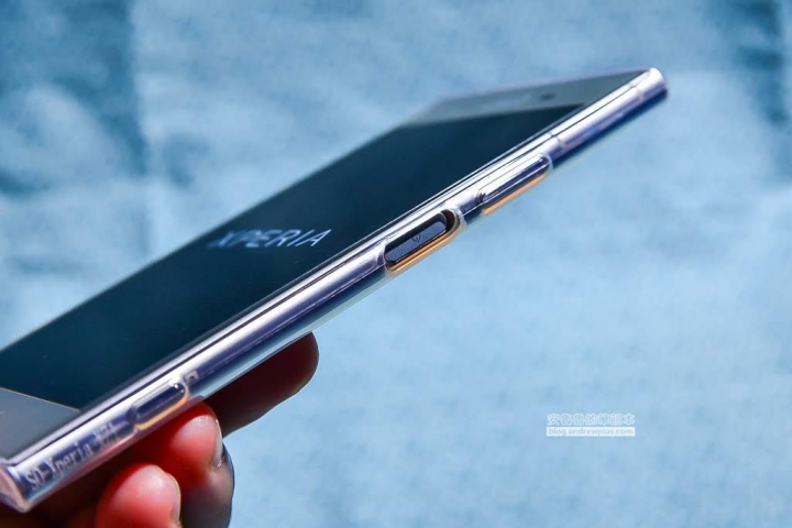Sony Xperia XZ1不專業開箱文-外觀、NFC電子支付心得