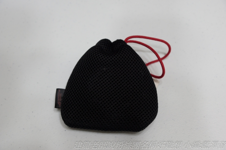ROG SWIFT PG27UQ 輕開箱