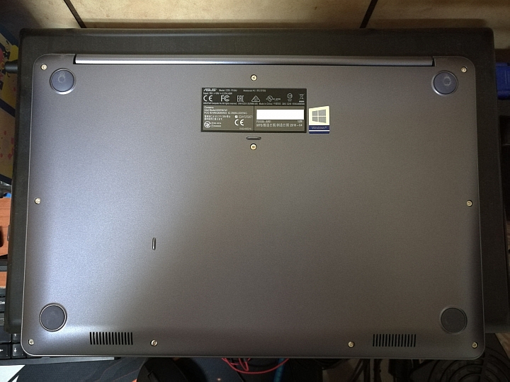 [開箱] ASUS VivoBook F510UA F510UA-AH51  1.5萬上下 極高cp值