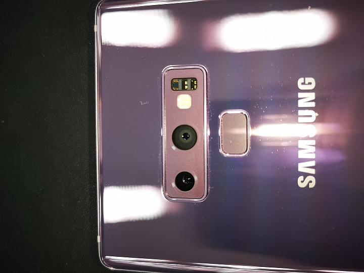Note9 開箱照片分享 - 很粉嫩青春的手機