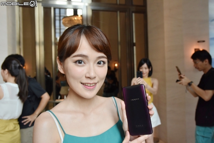 科技感升降鏡頭，OPPO Find X 體驗會