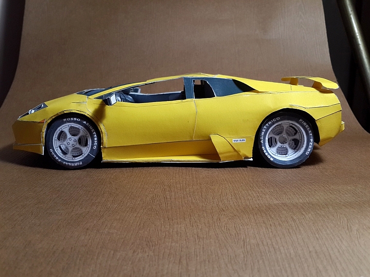 [紙模型]Lamborghini Murcielago（蝙蝠）