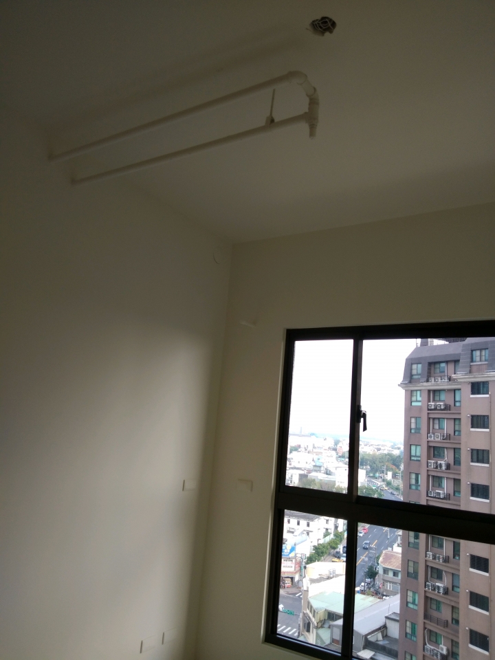 跪求房屋消防灑水/及大門的問題