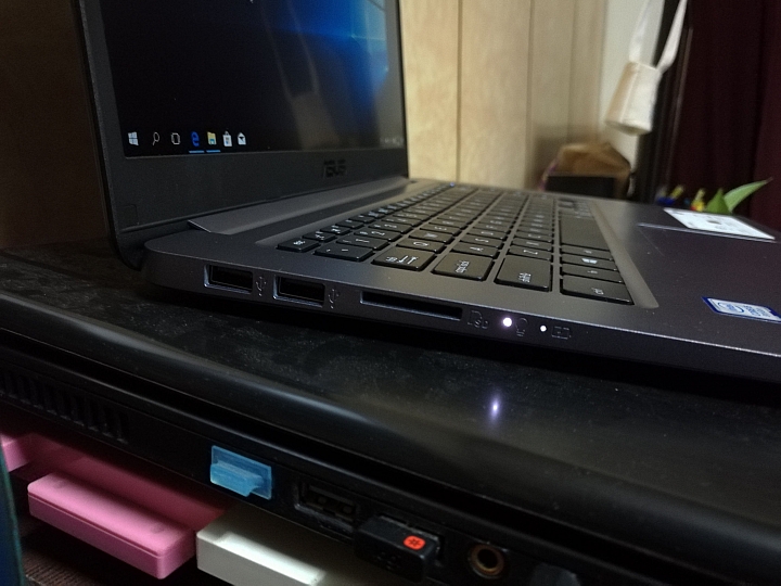 [開箱] ASUS VivoBook F510UA F510UA-AH51  1.5萬上下 極高cp值