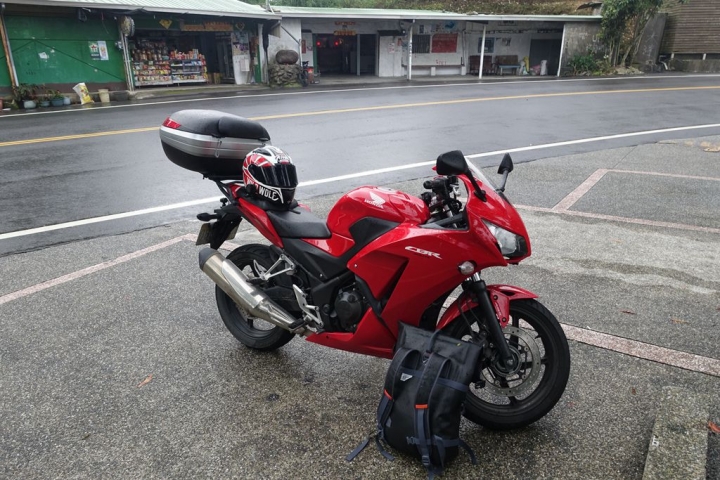 茶山部落泡水  (托亞奇伊瀑布、珈雅瑪瀑布)