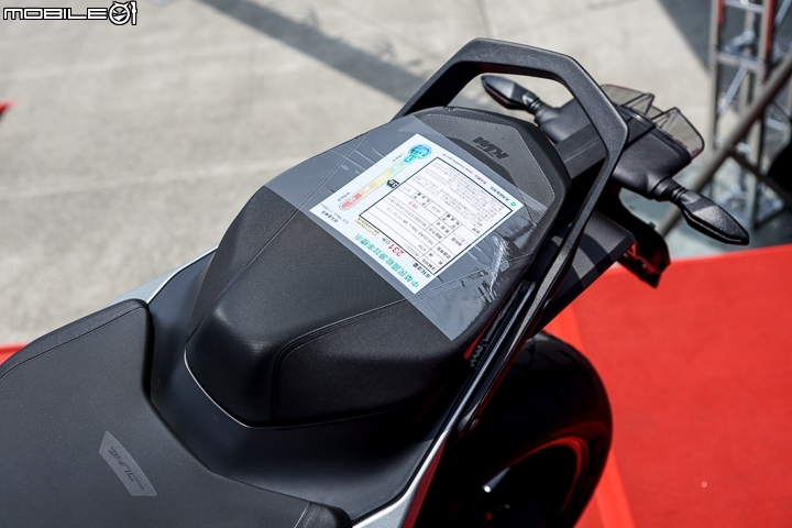 【採訪】彎道快進快出!2018 KTM 790 Duke 台灣正式發表!