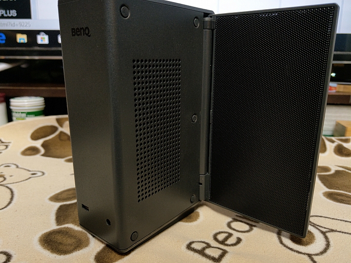 輕巧好攜帶提供高品質音樂的BenQ靜電藍牙喇叭treVolo S