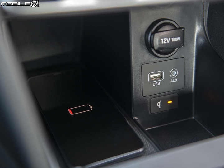 【海外新訊】Hyundai小改款Elantra無預警現身,更帥更潮的造型進化!