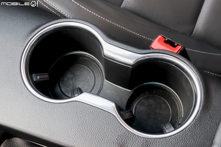 Ford Mustang GT試車報導，野得有樂趣！