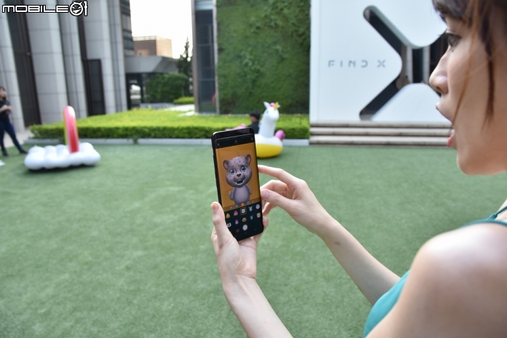 科技感升降鏡頭，OPPO Find X 體驗會