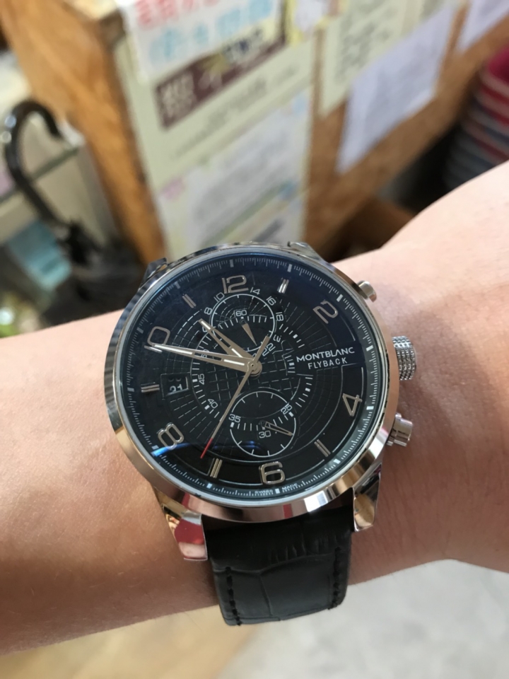想請問各位 這隻萬寶龍MONTBLANC FLYBACK 是真的還是假的？