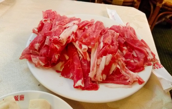 [台北市-捷運行天宮站]唐宮蒙古烤肉涮羊肉餐廳-為鹿肉而來，因牛肉驚豔，涮羊白肉經典，蒙古烤肉豪邁！