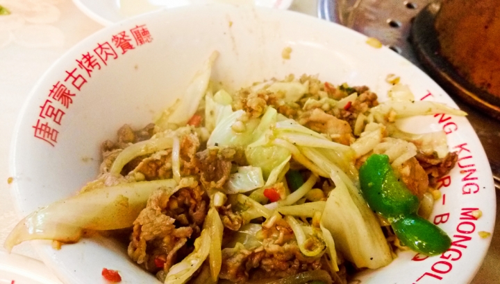 [台北市-捷運行天宮站]唐宮蒙古烤肉涮羊肉餐廳-為鹿肉而來，因牛肉驚豔，涮羊白肉經典，蒙古烤肉豪邁！