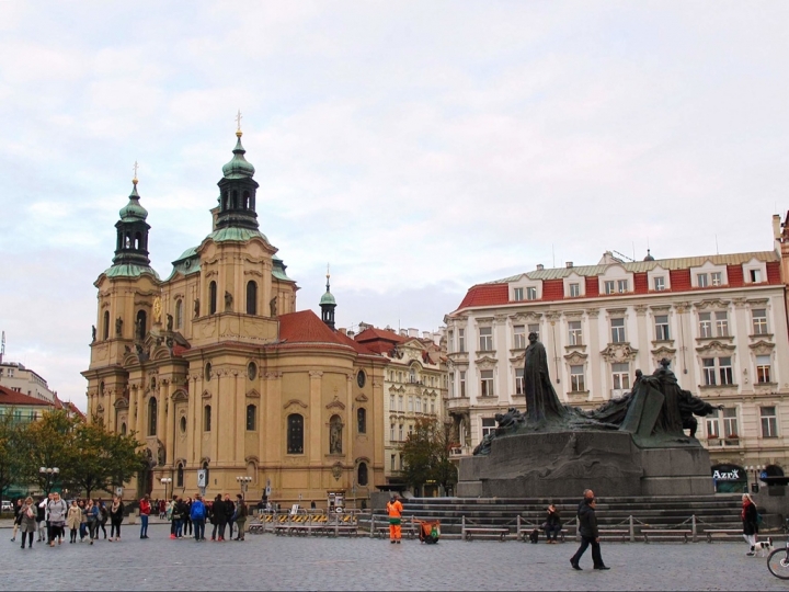 【Czech．走跳】慢遊布拉格舊城廣場、天文鐘、火藥塔、猶太區與露天市集