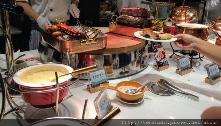 [台北美食]饗食天堂京站店~真的不錯哦~