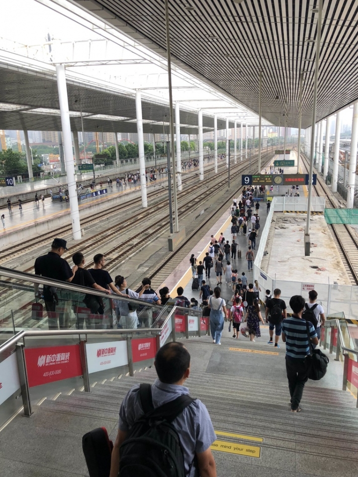 2018/08 中華航空 深圳航空 TPE-CAN-WUX-TPE 出差行