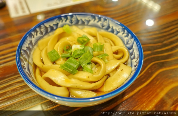 台中北區．酸麻辣爽好開胃的四川醋溜涼粉@阿二麻辣食堂