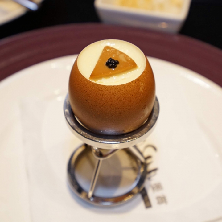 [食記] 墨賞鐵板燒。在法式時尚氛圍裡品嚐日本和牛、白蘭地櫻桃鴨胸。約會餐廳、慶生、中秋聚餐推薦--活波士頓龍蝦海陸套餐、花尾蝦海陸套餐!